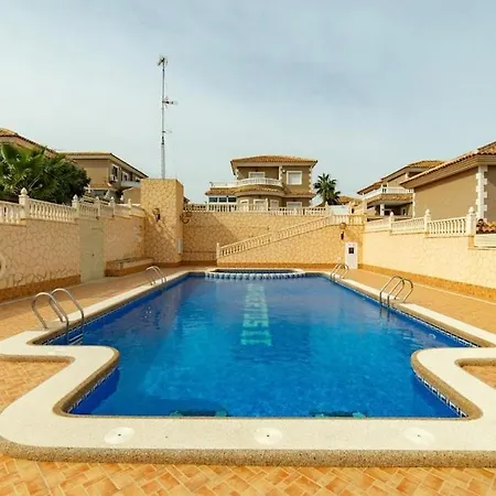 Stylish Near & Pool Access Torrevieja
